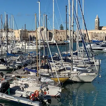 Le Dimore Di Don Corrado Πανσιόν *